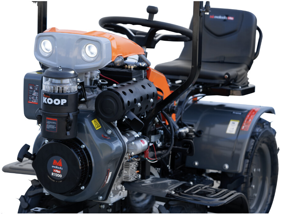 Gradina & gospodarie - Minitractor Ride-On 4x4 R1200 Evotools PLUS Motor Diesel Koop Pornire Electrica, far LED si sistem de franare hidraulic - Putere 12 CP